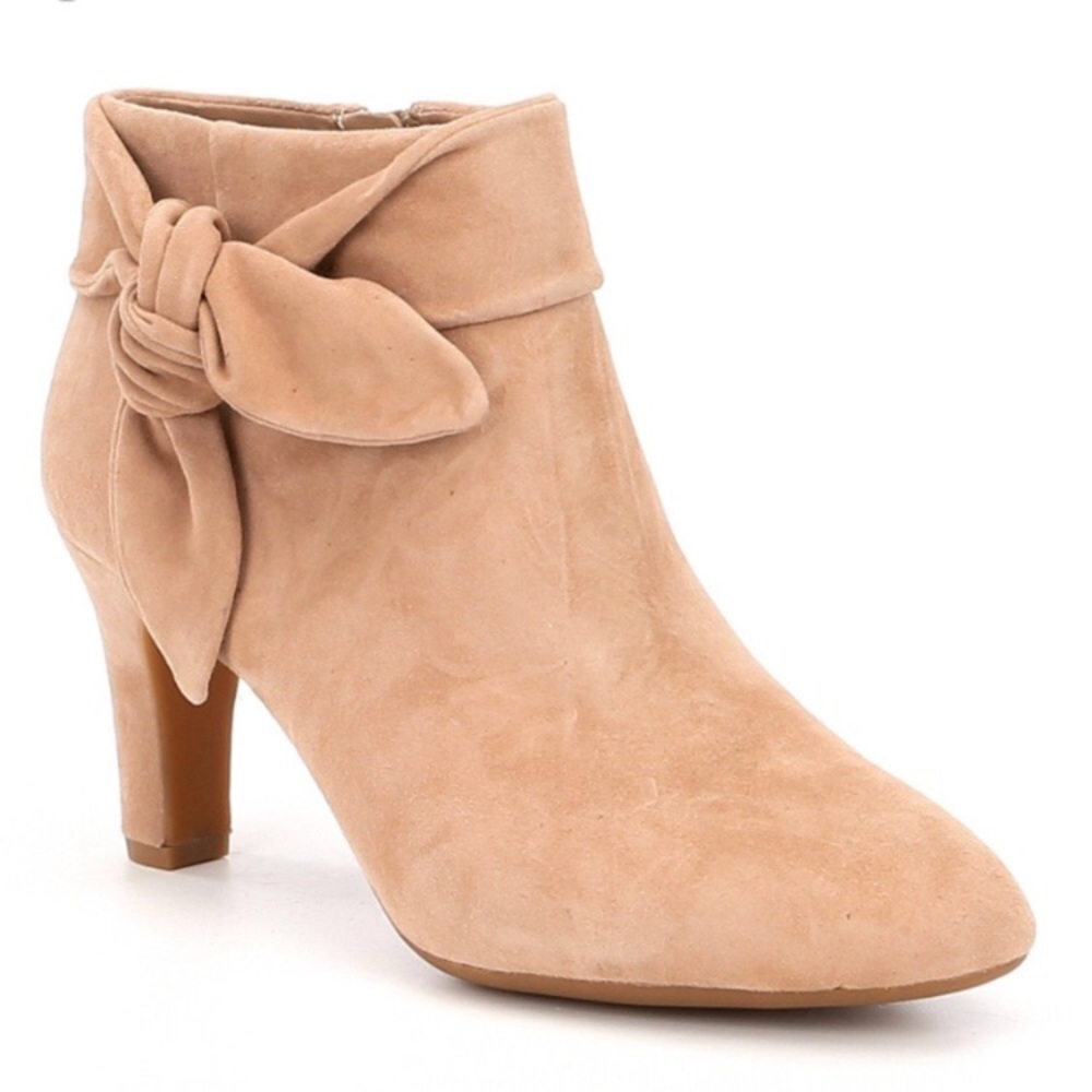 Never work Alex Marie suede booties